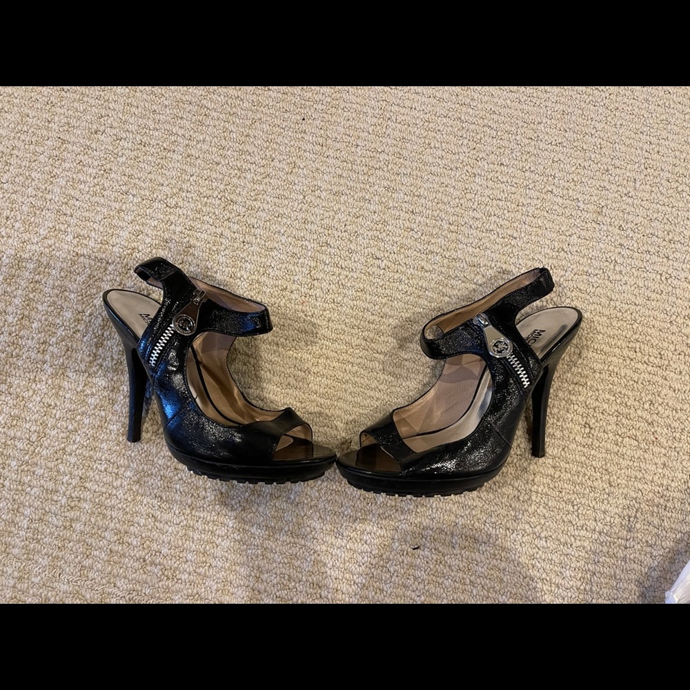 Michael Kors Black heels